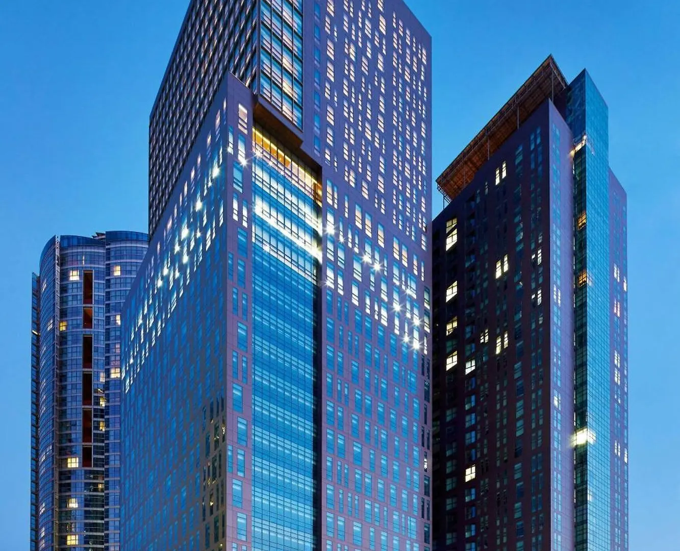 Four Points By Sheraton Josun, Seoul Station 4*,